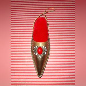 JAMECO METAL PRODUCTS Shoe Slipper Pin Cushion Ornament